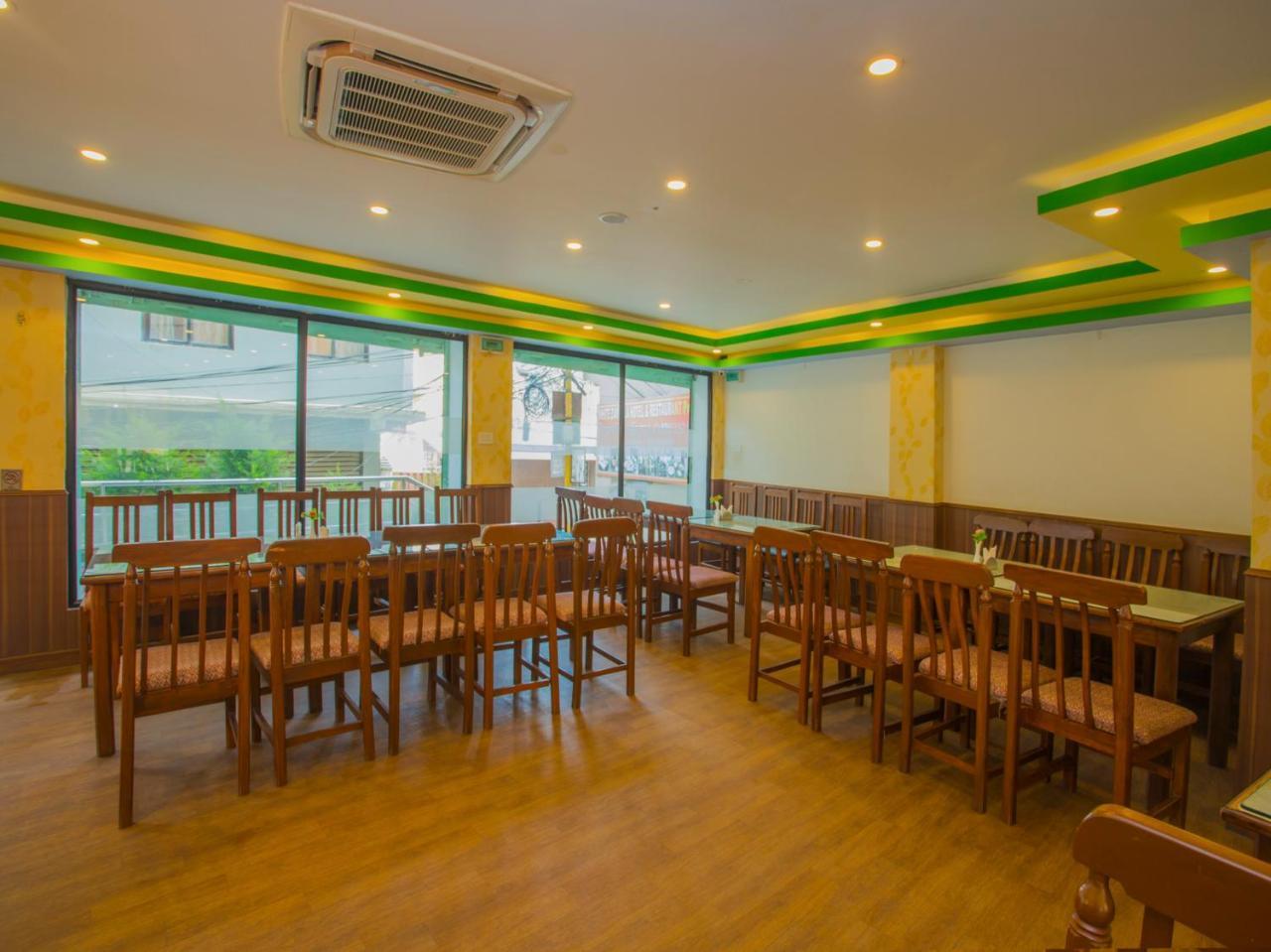 Oyo 255 White Zambala Hotel Katmandu Eksteriør bilde