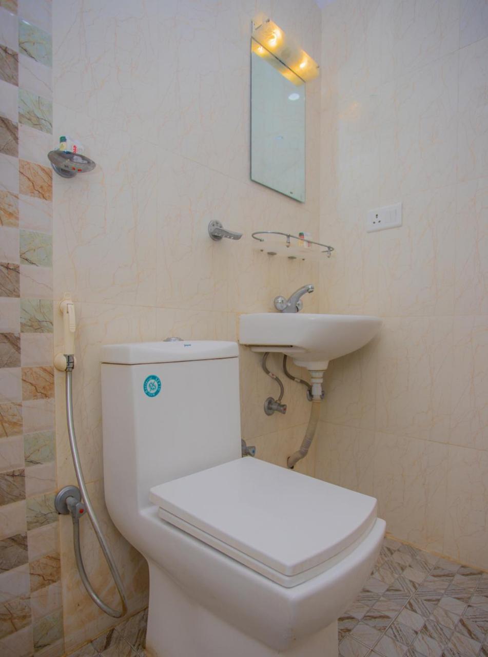 Oyo 255 White Zambala Hotel Katmandu Eksteriør bilde